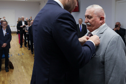 Uroczystość wręczenia Krzyży Wolności i Solidarności oraz medali Reipublicae Memoriae Meritum – Kraków, 7 czerwca 2024. Fot. Mikołaj Bujak (IPN)