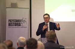 Uroczystość wręczenia odznaczeń państwowych – Warszawa, 13 grudnia 2017. Fot. Marcin Jurkiewicz (IPN)