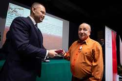 Uroczystość wręczenia Krzyży Wolności i Solidarności – Katowice, 17 października 2024. Fot. Mikołaj Bujak (IPN)