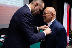 Uroczystość wręczenia Krzyży Wolności i Solidarności – Katowice, 17 października 2024. Fot. Mikołaj Bujak (IPN)