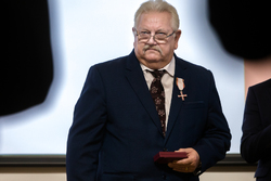 Uroczystość wręczenia odznaczeń Krzyża Wolności i Solidarności byłym działaczom opozycji niepodległościowej z lat 1956–1989 – Warszawa, 27 listopada 2024. Fot. Sławek Kasper (IPN)