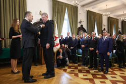 Uroczystość wręczenia odznaczeń Krzyża Wolności i Solidarności byłym działaczom opozycji niepodległościowej z lat 1956–1989 – Warszawa, 13 grudnia 2024. Fot. Mikołaj Bujak (IPN)