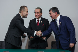 Podpisanie „Porozumienia o współpracy w zakresie upowszechniania wiedzy historycznej” pomiędzy Instytutem Pamięci Narodowej – Komisją Ścigania Zbrodni przeciwko Narodowi Polskiemu a Stowarzyszeniem Klub Dam i Kawalerów Krzyża Wolności i Solidarności – Warszawa, 13 grudnia 2024. Fot. Mikołaj Bujak (IPN)