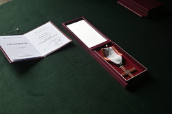 Uroczystość wręczenia Krzyży Wolności i Solidarności byłym działaczom opozycji antykomunistycznej – Radom, 25 czerwca 2025. Fot. Natalia Wziątek (IPN)