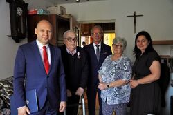 Krzyż Wolności i Solidarności otrzymał Mirosław Poźniak (na zdj. 2 od lewej) – Lublin,10 września 2025. Fot. Dominik Borek (IPN)