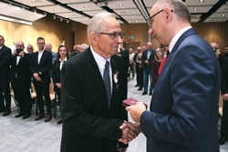 Uroczystość wręczenia Krzyży Wolności i Solidarności – Kielce, 17 października 2025. Fot. Dariusz Skrzyniarz (IPN)