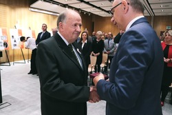 Uroczystość wręczenia Krzyży Wolności i Solidarności – Kielce, 17 października 2025. Fot. Dariusz Skrzyniarz (IPN)