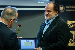 Uroczystość wręczenia Krzyży Wolności i Solidarności oraz nagrody Praesentes Prioribus – Olsztyn, 28 listopada 2025. Fot. Łukasz Czechyra (IPN)