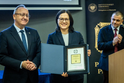 Uroczystość wręczenia Krzyży Wolności i Solidarności oraz nagrody Praesentes Prioribus – Olsztyn, 28 listopada 2025. Fot. Łukasz Czechyra (IPN)