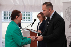 Uroczystość wręczenia Krzyży Wolności i Solidarności – Warszawa, 4 czerwca 2022. Fot. Mikołaj Bujak (IPN)