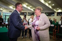 Uroczystość wręczenia Krzyży Wolności i Solidarności – Łódź, 10 czerwca 2022. Fot. Mikołaj Bujak (IPN)