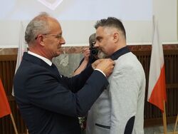 Uroczystość wręczenia Krzyży Wolności i Solidarności działaczom opozycji niepodległościowej z lat 1976–1989 – Radom, 24 czerwca 2022. Fot. IPN