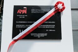 Odsłonięcie tablicy pamiątkowej w 40. rocznicę powstania Ruchu Młodzieży Niezależnej w Gorzowie Wielkopolskim – 10 czerwca 2023. Fot. Paweł Kamrad www.EchoGorzowa.pl