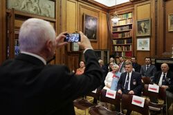 Uroczystość wręczenia Krzyży Wolności i Solidarności byłym działaczom opozycji antykomunistycznej – Nowy Jork, 8 listopada 2023. Fot. Mikołaj Bujak (IPN)