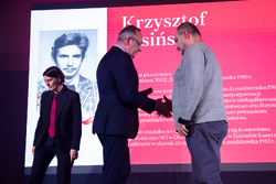 Uroczystość wręczenia Krzyży Wolności i Solidarności działaczom opozycji demokratycznej z lat 1976–1989. Fot. Sławek Kasper (IPN)