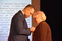 Uroczystość wręczenia Krzyży Wolności i Solidarności – Bydgoszcz, 10 marca 2023 r. Fot. Piotr Wiejak (IPN)