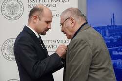 Uroczystość wręczenia Krzyży Wolności i Solidarności działaczom opozycji wobec dyktatury komunistycznej z lat 1956–1989 – Opole, 27 listopada 2025