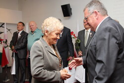 Wręczenie Krzyża Wandzie Wieliczko