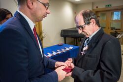 Uroczystość wręczenia Krzyży Wolności i Solidarności – Elbląg, 18 grudnia 2017. Fot. Sławomir Kasper (IPN)