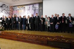 Pamiątkowe zdjęcie odznaczonych