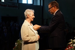 Uroczystość wręczenia Krzyży Wolności i Solidarności w Jastrzębiu-Zdroju.