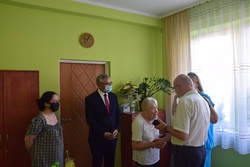 Wręczenia Krzyża Wolności i Solidarności Barbarze Hołdzie w Chorzowie, 30 czerwca 2021