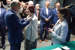 Uroczystość wręczenia Krzyży Wolności i Solidarności w Katowicach. Fot. Tomasz Marszałek/IPN