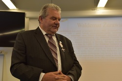 Waldemar Żurawicki odznaczony Krzyżem Wolności i Solidarności w Katowicach. Fot. Monika Kobylańska/IPN