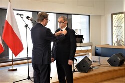 Działaczom opozycji wręczono w Krakowie Krzyże Wolności i Solidarności - fot. Żaneta Wierzgacz