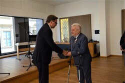 Działaczom opozycji wręczono w Krakowie Krzyże Wolności i Solidarności - fot. Żaneta Wierzgacz