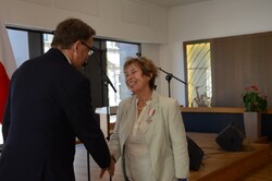 Działaczom opozycji wręczono w Krakowie Krzyże Wolności i Solidarności - fot. Żaneta Wierzgacz