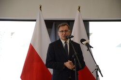 Działaczom opozycji wręczono w Krakowie Krzyże Wolności i Solidarności - fot. Żaneta Wierzgacz