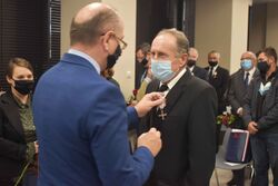 Uroczystość wręczenia Krzyży Wolności i Solidarności w Kielcach. Fot. Katarzyna Pronobis (IPN)