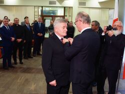 Krzyż Wolności i Solidarności odbiera Andrzej Niedbała