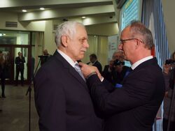 Krzyż Wolności i Solidarności odbiera Andrzej Słowik