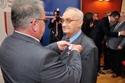Odznaczenia wręczał zastępca Prezesa IPN Jan Baster