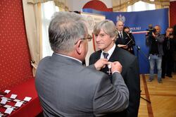 Odznaczenia wręczał zastępca Prezesa IPN Jan Baster