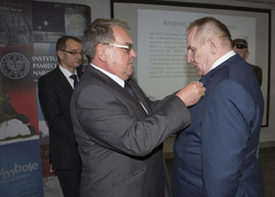 Andrzej Wojciech Kuźniar i Jan Baster wiceprezes IPN.