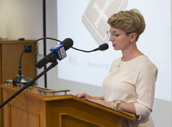 Katarzyna Gajda-Bator - prowadząca uroczystość.