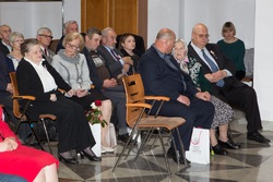 Uroczystość wręczenia Krzyży Wolności i Solidarności działaczom opozycji antykomunistycznej w Rzeszowie.