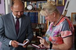 Krzyż Wolności i Solidarności dla Kazimierza Ludwika Pająkowskiego i Roberta Puczko - Świdnica, Wrocław - 21, 22 sierpnia 2024/ fot. M.Parysek IPN Wrocław