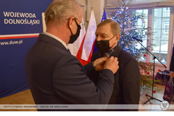 Uroczystość odznaczenia Krzyżami Wolności i Solidarności działaczy opozycji demokratycznej z czasów PRL