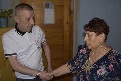 Krzyż Wolności i Solidarności dla pana Leszka Kołaczyńskiego - Świdnica, 6 lipca 2023/ fot. M.Parysek IPN Wrocław