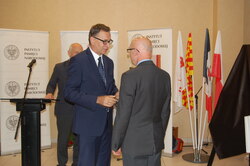 Krzyż Wolności i Solidarności odbiera Wojciech Swakoń