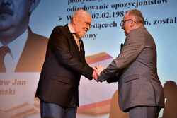 Uroczystość wręczenia odznaczeń państwowych działaczom opozycji antykomunistycznej z lat 1956-1989. Złocieniecki Dom Kultury – 3 listopada 2022. Fot. Marcin Manowski (IPN)