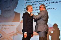 Uroczystość wręczenia odznaczeń państwowych działaczom opozycji antykomunistycznej z lat 1956-1989. Złocieniecki Dom Kultury – 3 listopada 2022. Fot. Marcin Manowski (IPN)